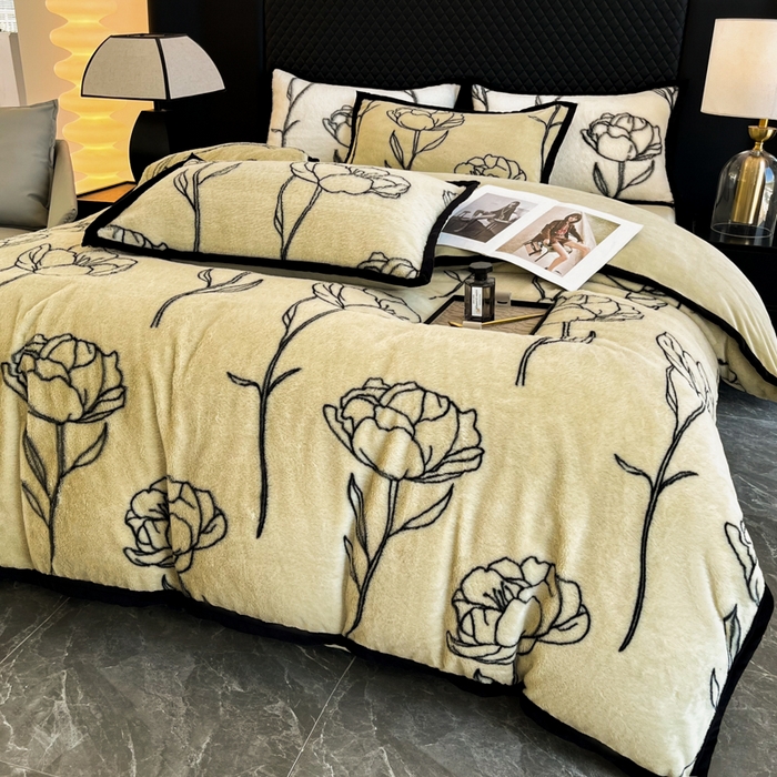 91家纺网 家纺一手货源 找家纺 多乐家纺 2024新款高克重加厚保暖轻奢印花兔毛绒宽包边四件套 兔毛-玫瑰-清新绿