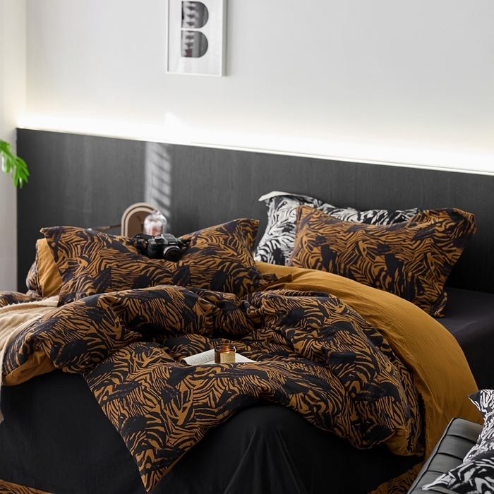 91家纺网 家纺一手货源 找家纺 安莱生活 2024新款全棉纯棉A类母婴双层纱纱布压线飞边款四件套 纽卡斯-黑咖