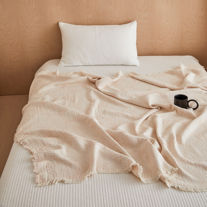 91家纺网 家纺一手货源 找家纺 （总）淑女公社家纺 2024新款色织全棉双股提花流苏盖毯