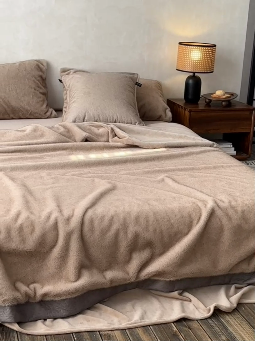 91家纺网 家纺一手货源 找家纺 （总）安莱生活 2024新款弧貂绒皮草毛毯