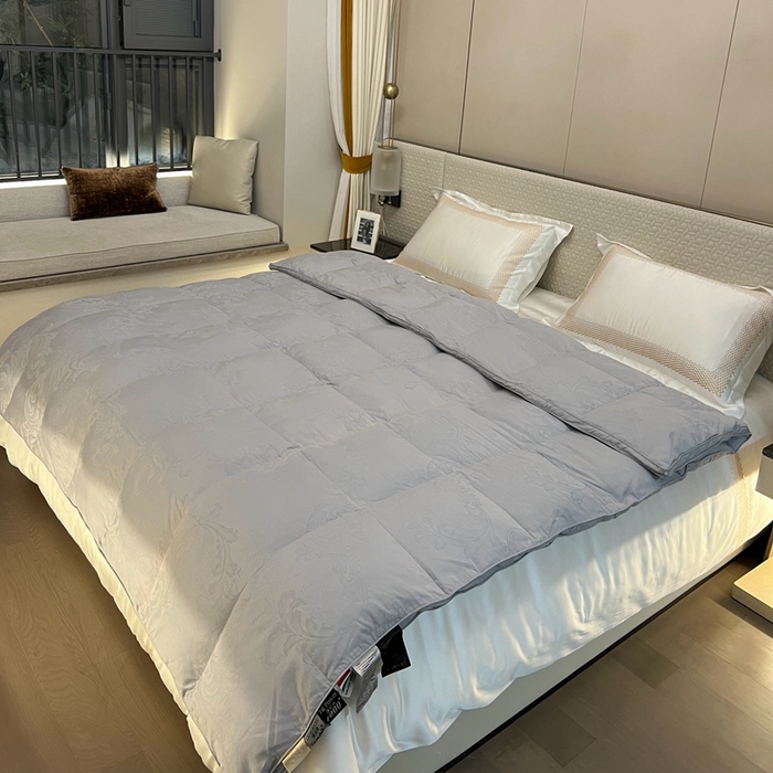 91家纺网 家纺一手货源 找家纺 静若居 2024新款双层大提花羽绒被壳不跑绒自充绒羽绒被壳厂家直销 双层凤尾灰色1