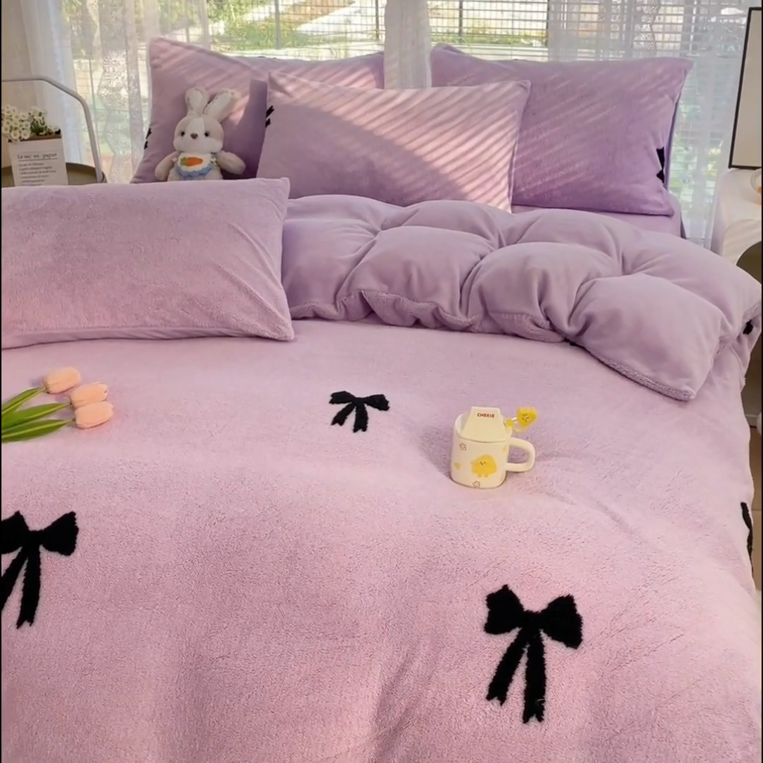 91家纺网 家纺一手货源 找家纺 蝶帕家纺 2024新款阳离子提花舒棉绒四件套 蝴蝶结-紫