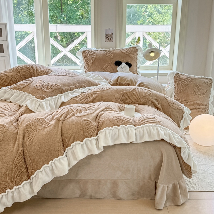 91家纺网 家纺一手货源 找家纺 蝶帕家纺 2024新款舒棉绒提花塔芙绒四件套-蝶舞 蝶舞-咖色