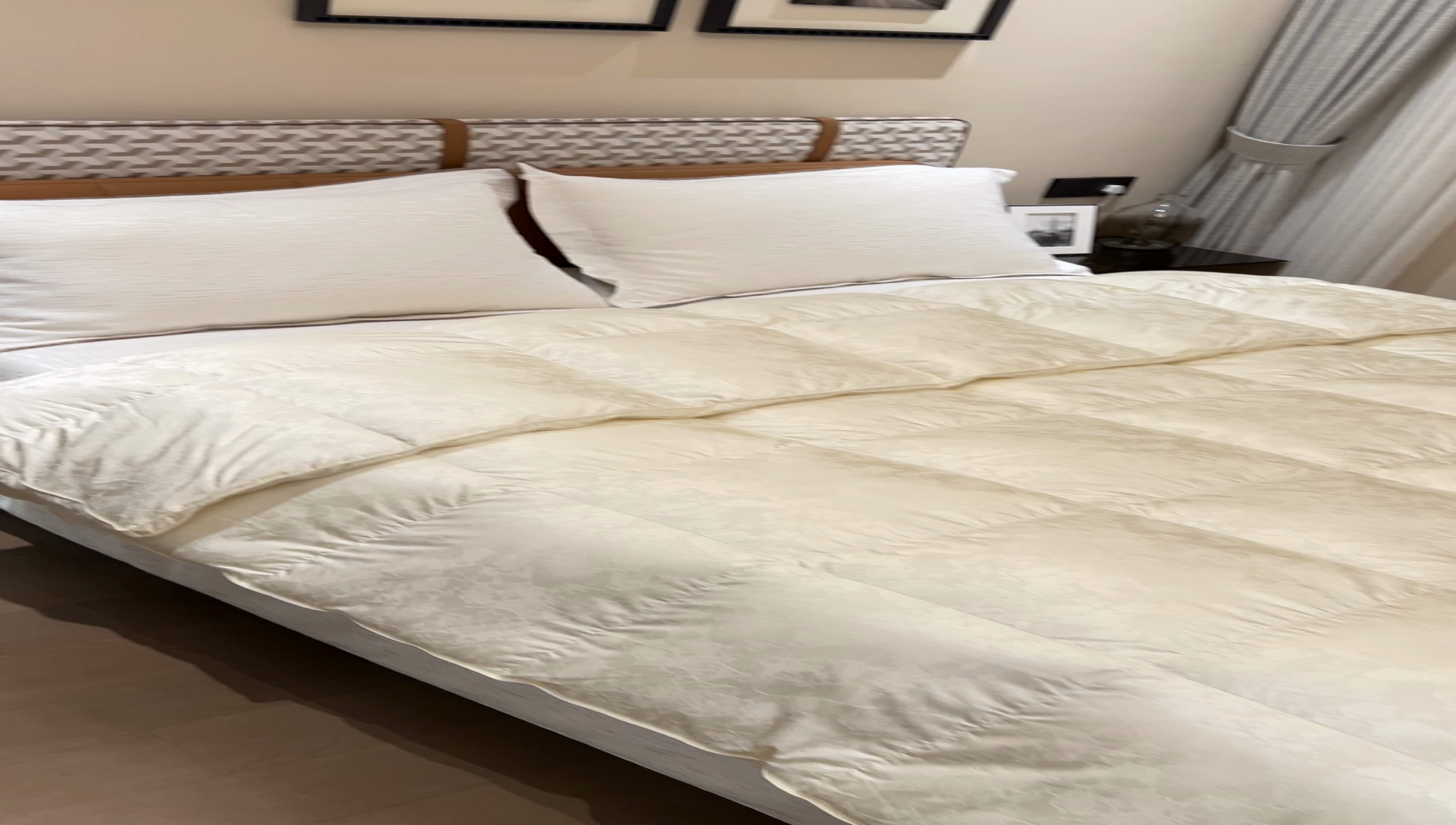 91家纺网 家纺一手货源 找家纺 静若居 2024新款高精密真丝提花羽绒被壳婚庆款羽绒被壳厂家 米白色2