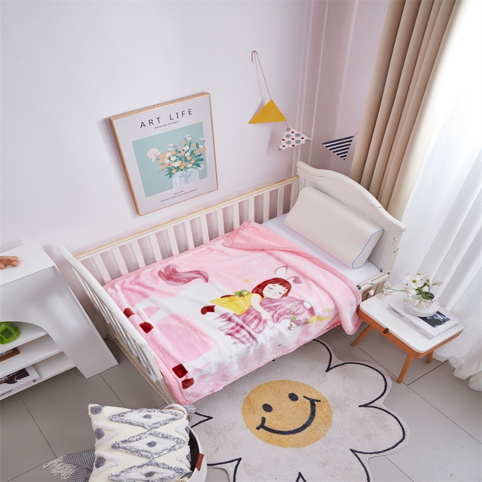 91家纺网 家纺一手货源 找家纺 凯轩毛毛毯毯子网销专供 2024新款加厚保暖儿童印花云毛毯毯子系列 小骑手  粉