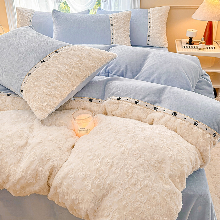 91家纺网 家纺一手货源 找家纺 （总）安莱生活 2024新款优雅獭兔牛奶绒刺绣工艺款四件套 暖暖恋-风格一