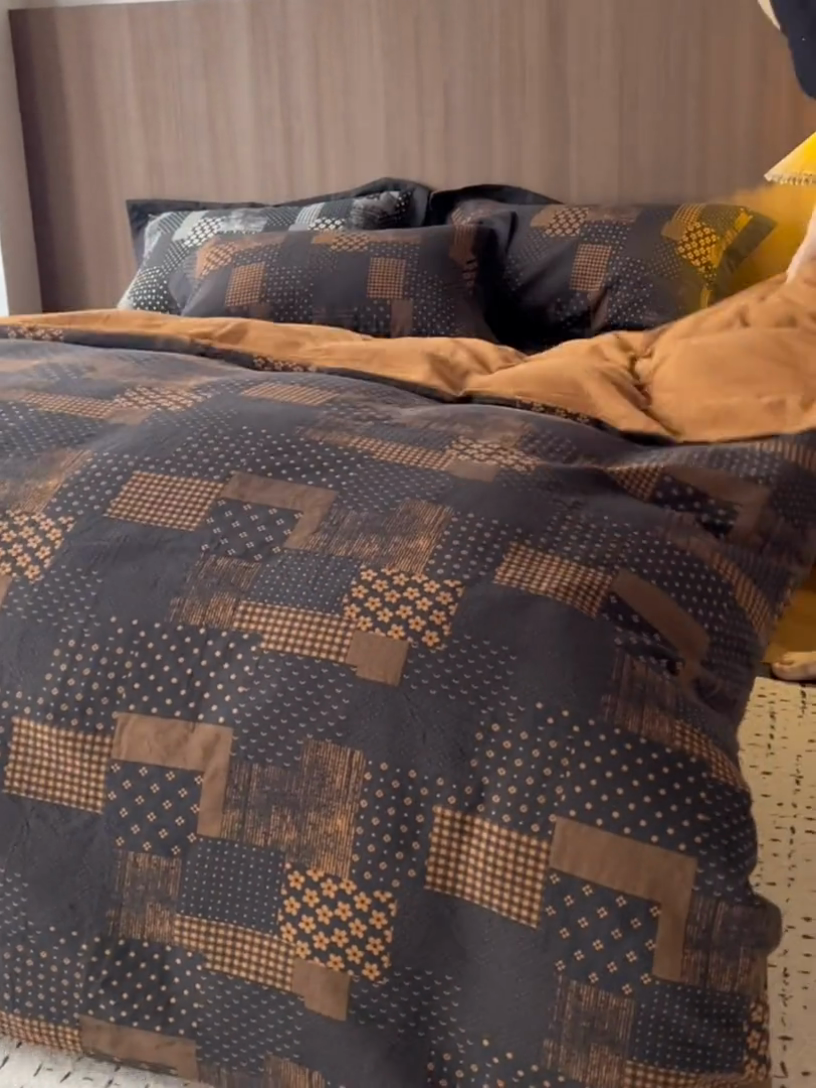 91家纺网 家纺一手货源 找家纺 安莱生活 2024新款全棉纯棉A类母婴双层纱纱布压线飞边款四件套 西雅图-黑咖