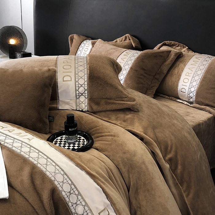 91家纺网 家纺一手货源 找家纺 安莱生活 2024新款弧貂绒皮草四件套 菲尔罗