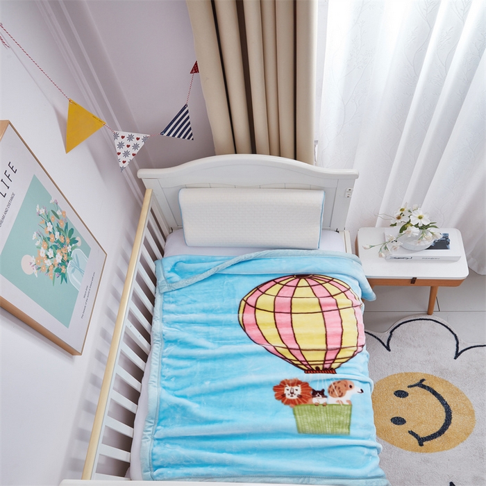 91家纺网 家纺一手货源 找家纺 凯轩毛毛毯毯子网销专供 2024新款加厚保暖儿童印花云毛毯毯子系列 气球 狗