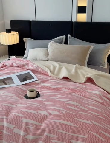 91家纺网 家纺一手货源 找家纺 凯轩毛毛毯毯子网销专供 2024新款雪绒棉四季毛毯毯子盖毛毯毯子毛毯毯子子 简约-粉