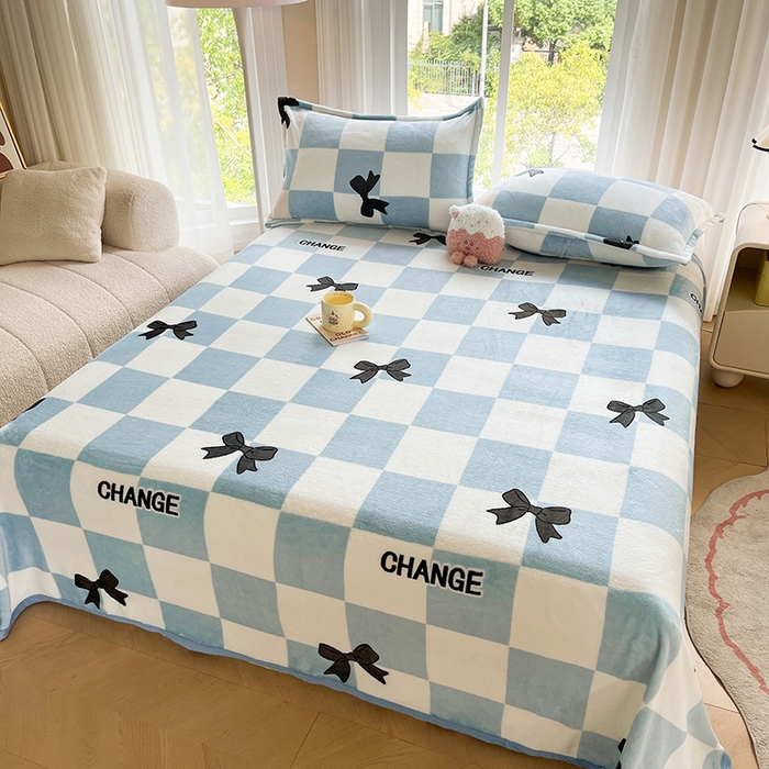 91家纺网 家纺一手货源 找家纺 千荨 2024新款多功能牛奶绒毛毯 蓝色蝴蝶结