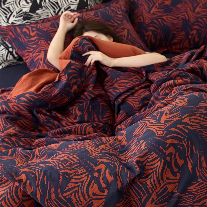 91家纺网 家纺一手货源 找家纺 安莱生活 2024新款全棉纯棉A类母婴双层纱纱布压线飞边款四件套 纽卡斯-蓝红