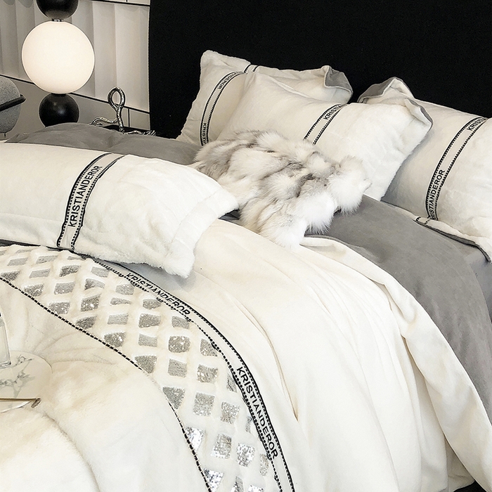 91家纺网 家纺一手货源 找家纺 安莱生活 2024新款美拉德苏格兰獭兔牛奶绒刺绣工艺款四件套-风格二 光影灰