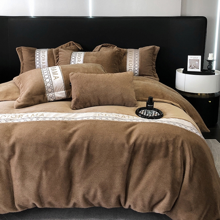 91家纺网 家纺一手货源 找家纺 安莱生活 2024新款弧貂绒皮草四件套 菲尔罗