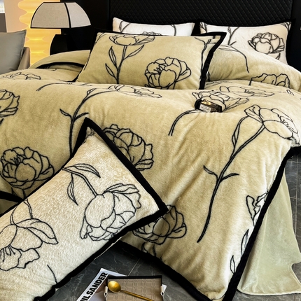 91家纺网 家纺一手货源 找家纺 （总）多乐家纺 2024新款高克重加厚保暖轻奢印花兔毛绒宽包边四件套