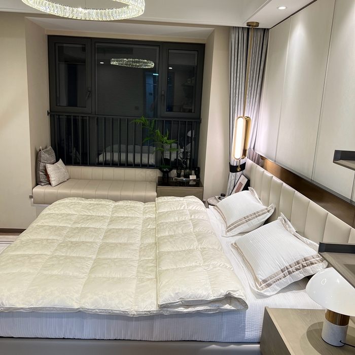 91家纺网 家纺一手货源 找家纺 静若居 2024新款高精密真丝提花羽绒被壳婚庆款羽绒被壳厂家 米白色1