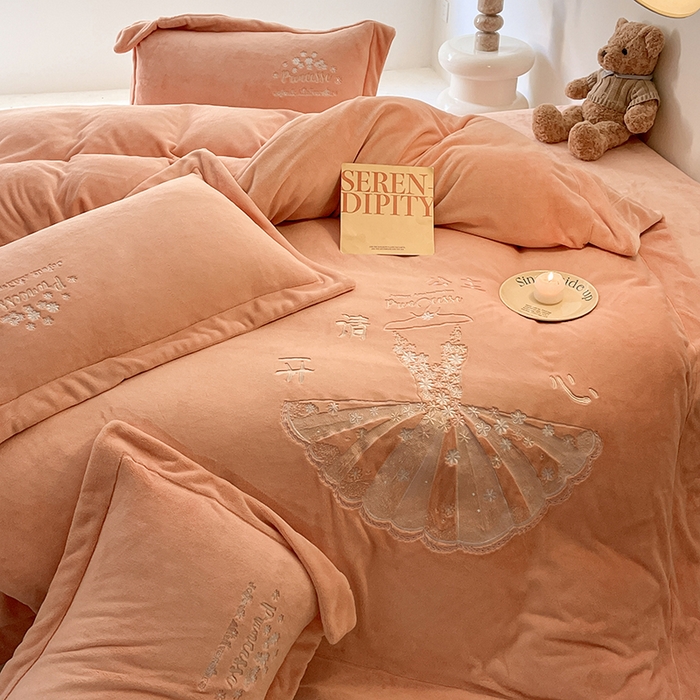 91家纺网 家纺一手货源 找家纺 新方向 2025新款全消光A类牛奶绒四件套-公主请开心 公主请开心-桃玉