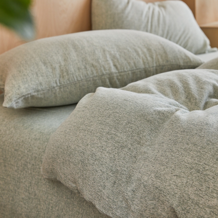 91家纺网 家纺一手货源 找家纺 淑女公社家纺 2024秋冬新款缎染双层纱四件套 松石绿