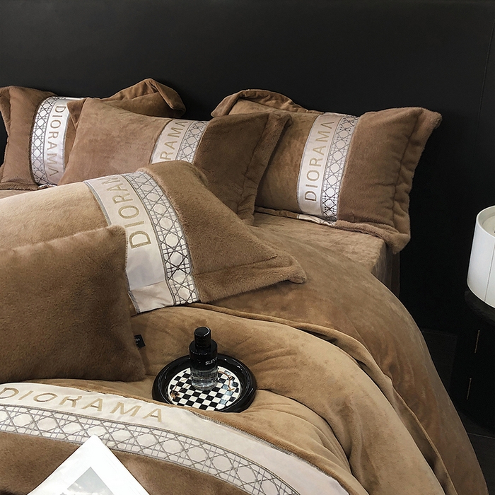 91家纺网 家纺一手货源 找家纺 安莱生活 2024新款弧貂绒皮草四件套 菲尔罗