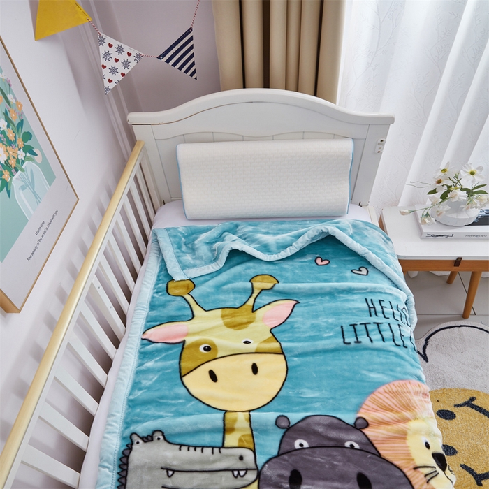 91家纺网 家纺一手货源 找家纺 凯轩毛毛毯毯子网销专供 2024新款加厚保暖儿童印花云毛毯毯子系列 团聚  蓝