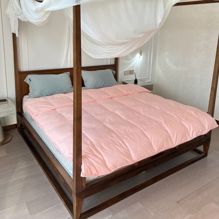 91家纺网 家纺一手货源 找家纺 静若居 2024新款方格提花双层羽绒被壳爆款推荐羽绒被壳厂家直销 西西里粉玉1