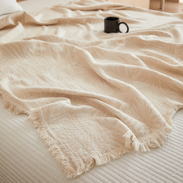 91家纺网 家纺一手货源 找家纺 淑女公社家纺 2024新款色织全棉双股提花流苏盖毯 雾咖