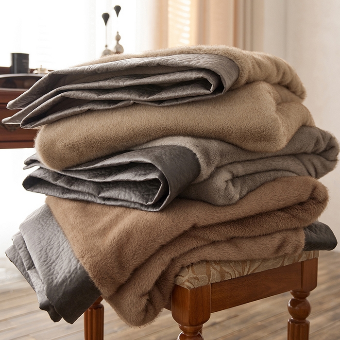 91家纺网 家纺一手货源 找家纺 （总）安莱生活 2024新款弧貂绒皮草毛毯