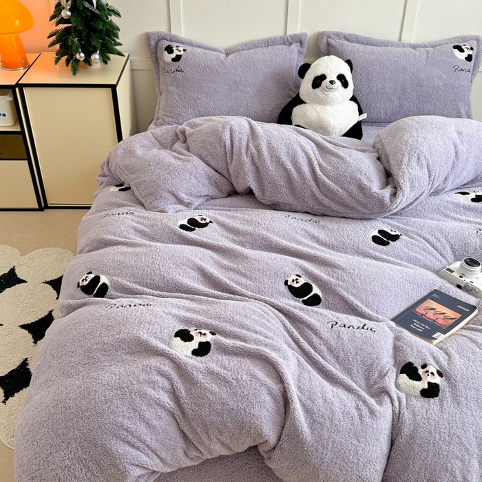 91家纺网 家纺一手货源 找家纺 萝莉家纺 2024新款加厚泰迪绒毛巾绣四件套 熊猫紫