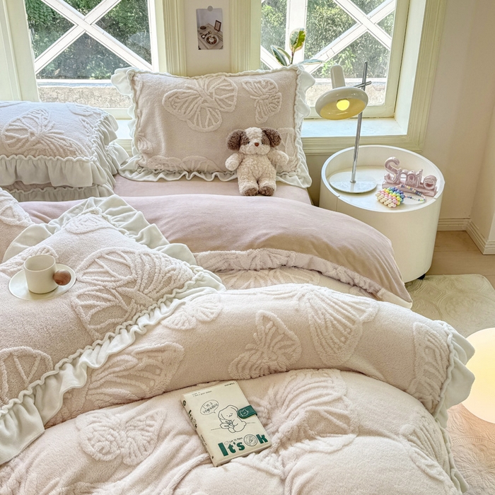 91家纺网 家纺一手货源 找家纺 （总）蝶帕家纺 2024新款舒棉绒提花塔芙绒四件套-蝶舞