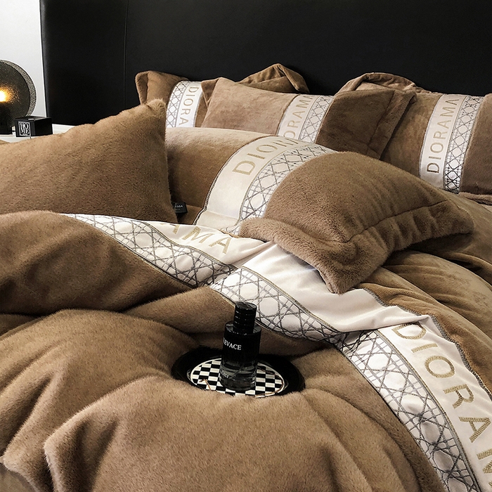 91家纺网 家纺一手货源 找家纺 安莱生活 2024新款弧貂绒皮草四件套 菲尔罗