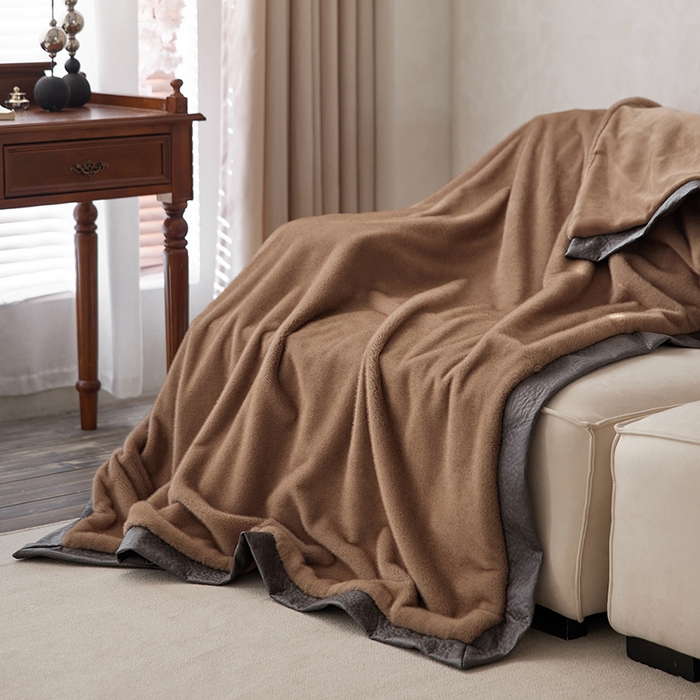 91家纺网 家纺一手货源 找家纺 安莱生活 2024新款弧貂绒皮草毛毯 菲尔罗