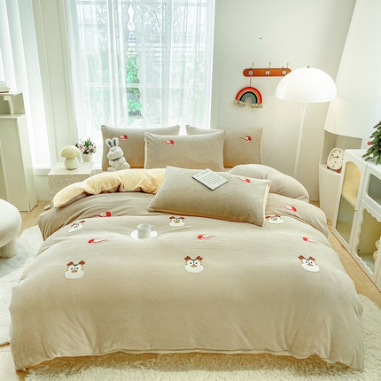 91家纺网 家纺一手货源 找家纺 眷恋家纺 2025新款牛奶绒毛巾绣四件套 龙头老大-咖+嫩黄