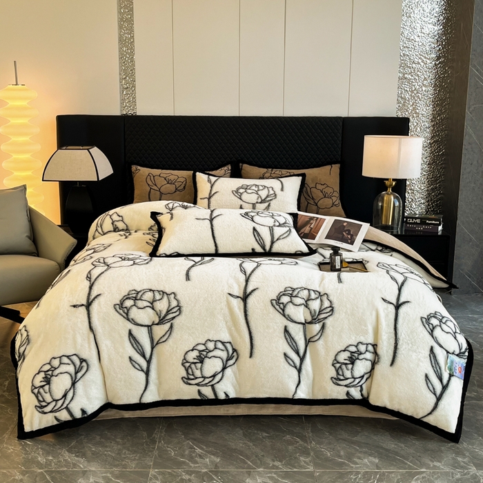 91家纺网 家纺一手货源 找家纺 多乐家纺 2024新款高克重加厚保暖轻奢印花兔毛绒宽包边四件套 兔毛-玫瑰-奶白