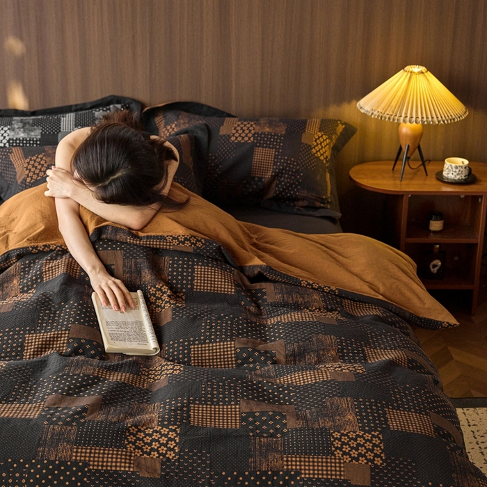 91家纺网 家纺一手货源 找家纺 安莱生活 2024新款全棉纯棉A类母婴双层纱纱布压线飞边款四件套 西雅图-黑咖