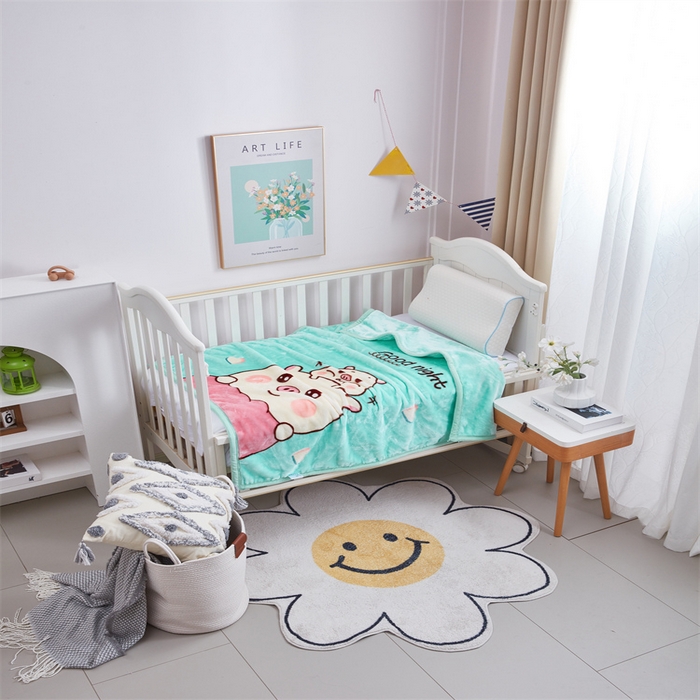 91家纺网 家纺一手货源 找家纺 凯轩毛毛毯毯子网销专供 2024新款加厚保暖儿童印花云毛毯毯子系列 卡通猪  绿