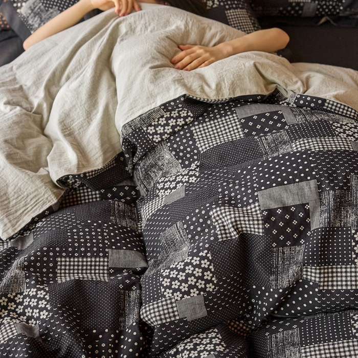 91家纺网 家纺一手货源 找家纺 安莱生活 2024新款全棉纯棉A类母婴双层纱纱布压线飞边款四件套 西雅图-黑白