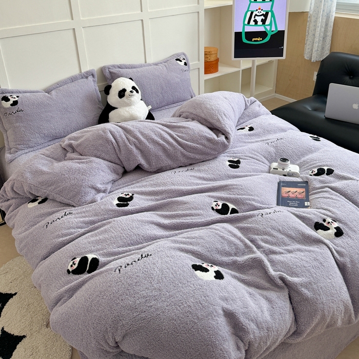 91家纺网 家纺一手货源 找家纺 萝莉家纺 2024新款加厚泰迪绒毛巾绣四件套 熊猫紫