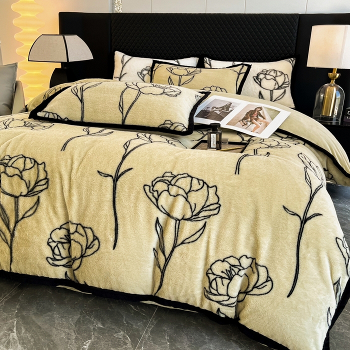 91家纺网 家纺一手货源 找家纺 多乐家纺 2024新款高克重加厚保暖轻奢印花兔毛绒宽包边四件套 兔毛-玫瑰-清新绿