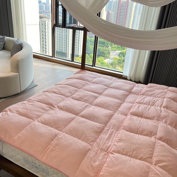 91家纺网 家纺一手货源 找家纺 静若居 2024新款方格提花双层羽绒被壳爆款推荐羽绒被壳厂家直销 西西里粉玉1