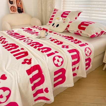 千荨 2024新款多功能牛奶绒毛毯 怦然心动