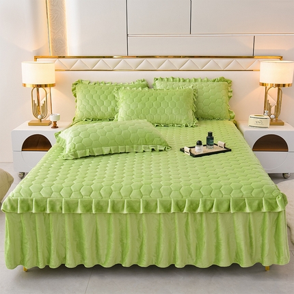 91家纺网 家纺一手货源 找家纺 优家居 2024新款纯色韩版花边牛奶绒夹棉床裙床罩加厚外贸直播 盛世-翠绿