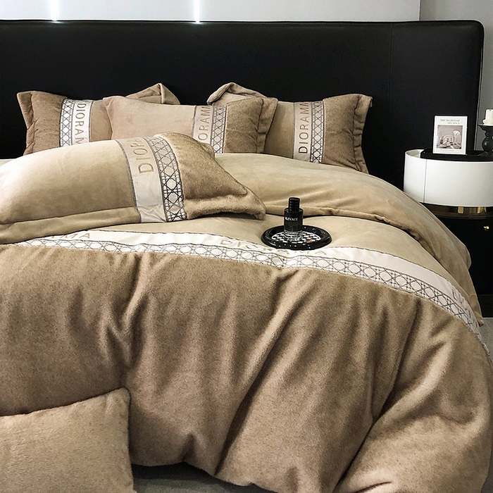 91家纺网 家纺一手货源 找家纺 安莱生活 2024新款弧貂绒皮草四件套 艾曼拉