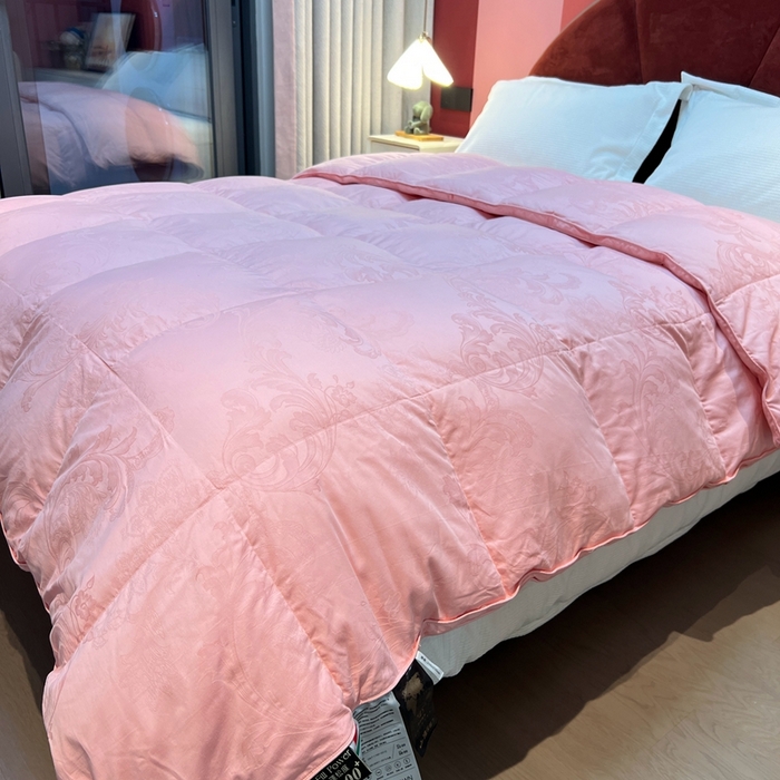 91家纺网 家纺一手货源 找家纺 静若居 2024新款双层大提花羽绒被壳不跑绒自充绒羽绒被壳厂家直销 双层凤尾粉色2