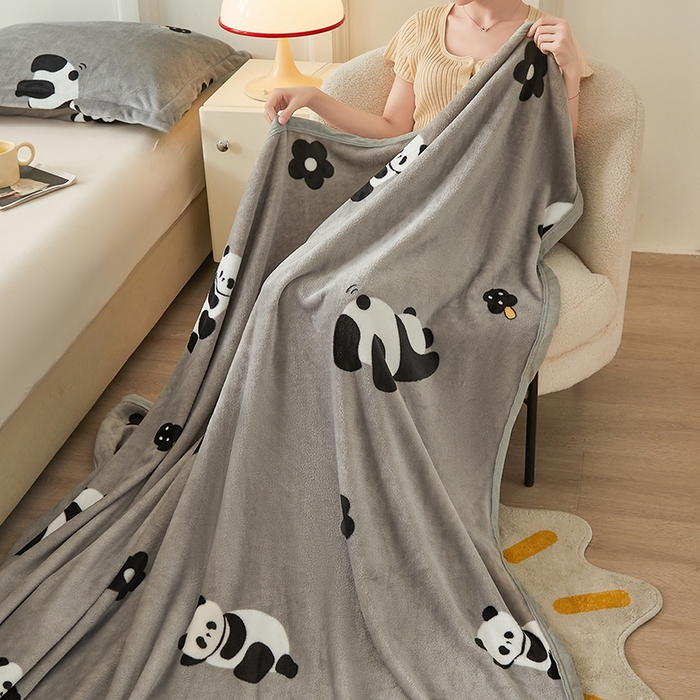 91家纺网 家纺一手货源 找家纺 千荨 2024新款多功能牛奶绒毛毯 花花果赖