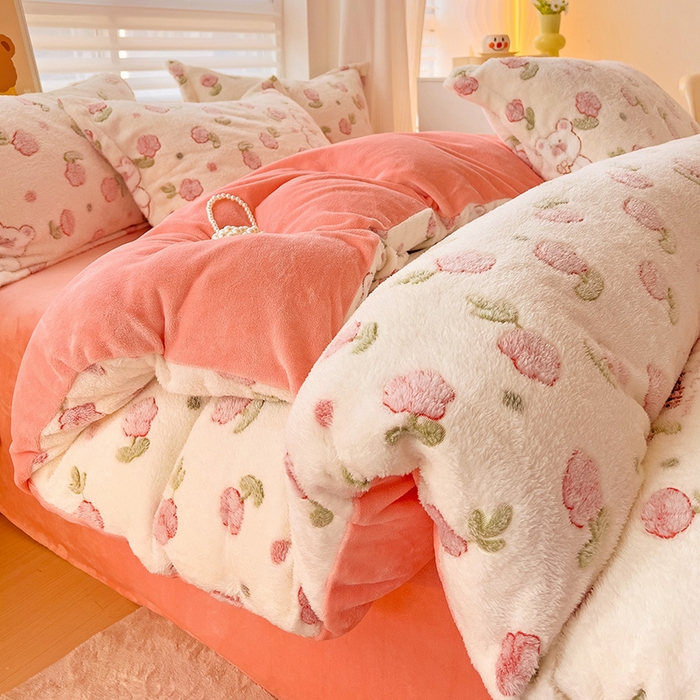 91家纺网 家纺一手货源 找家纺 2024新款加厚雪花绒印花单件被套-风格二（提供卖家秀 ） 花花世界