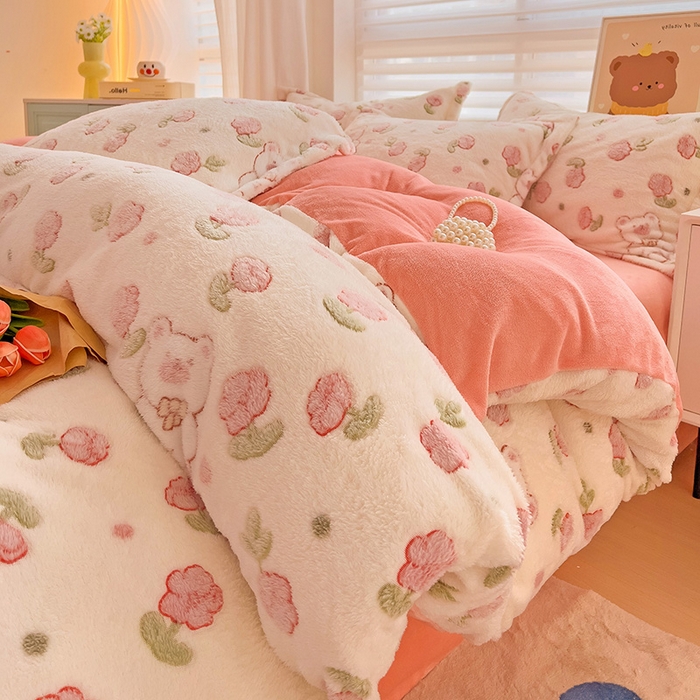 91家纺网 家纺一手货源 找家纺 2024新款加厚雪花绒印花单件被套-风格二（提供卖家秀 ） 花花世界