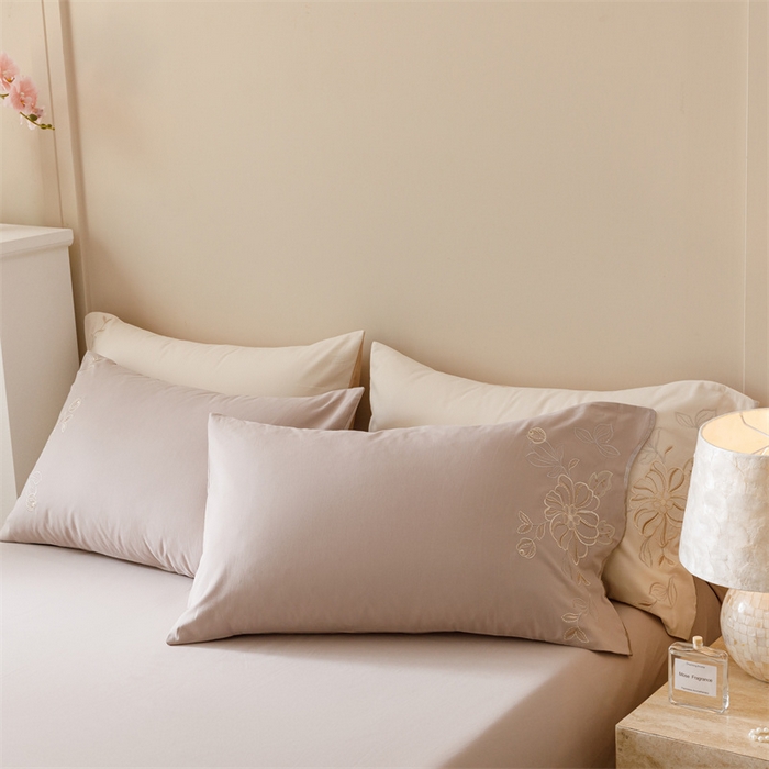 91家纺网 家纺一手货源 找家纺 艾莱家纺 2024新款A类新疆长绒棉加厚柔顺磨毛四件套-花开烂漫 花开烂漫-大麦灰