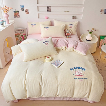 眷恋家纺 2025新款牛奶绒兔毛贴布绣四件套 欢乐兔-米白+浅粉
