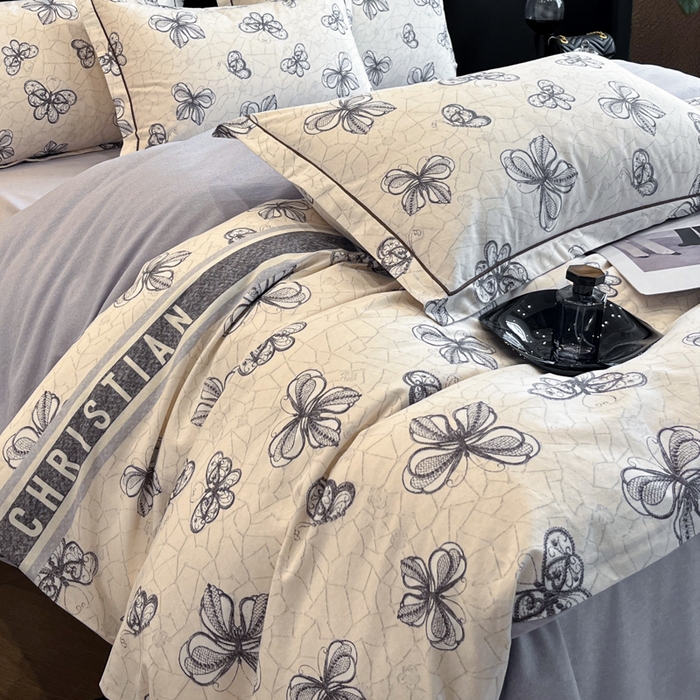 91家纺网 家纺一手货源 找家纺 大柏树 2025新款A类全棉磨毛印花四件套 淡雅年华