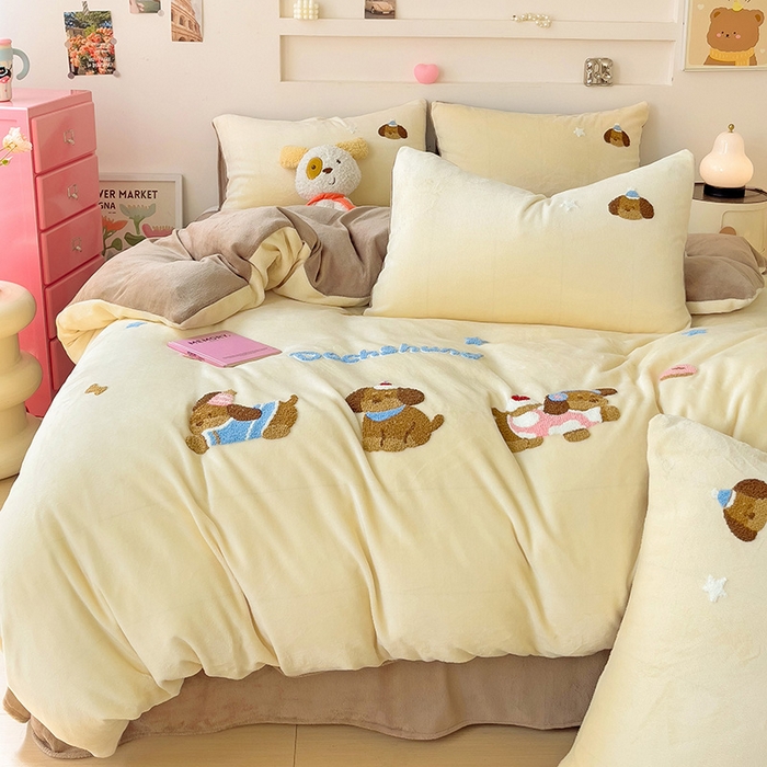 91家纺网 家纺一手货源 找家纺 梦之岛 2024新款牛奶绒卡通毛巾绣四件套腊肠狗 腊肠狗-浅驼